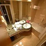 Karpos 4*