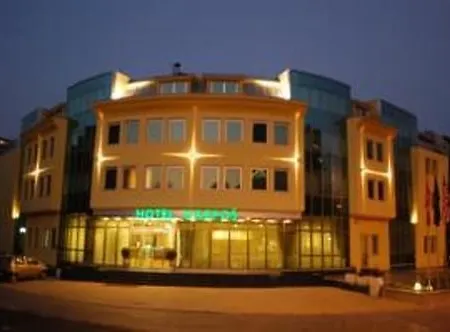 Karpos Hotel
