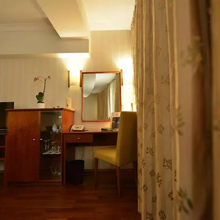 Hotel Karpos 4*